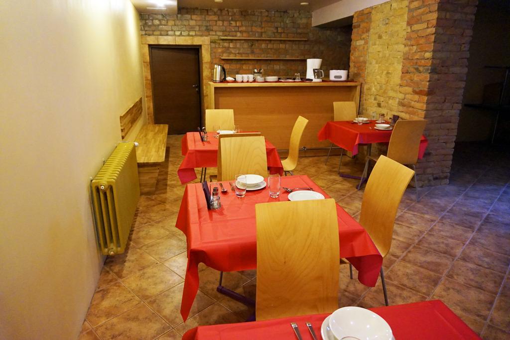 Amigo Hotel Рига Экстерьер фото